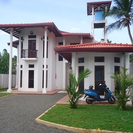 Amawin Resort Hambantota Exteriör bild