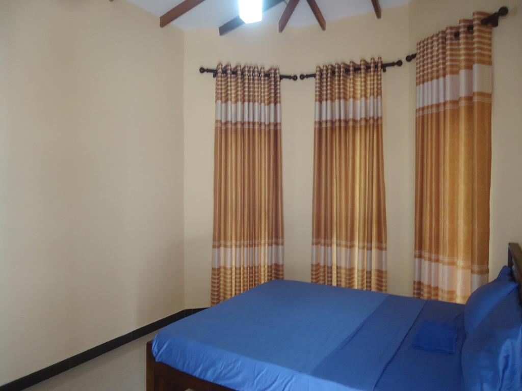 Amawin Resort Hambantota Exteriör bild