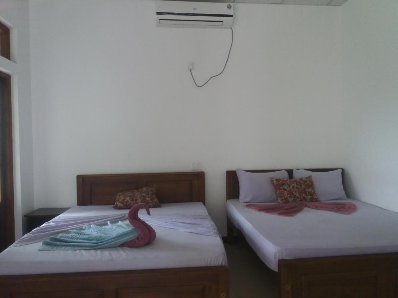 Amawin Resort Hambantota Exteriör bild
